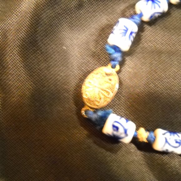 Vintage Chinese Blue & White Porcelain Beaded Necklace appx 13" L (total 26.5") - Picture 3 of 4